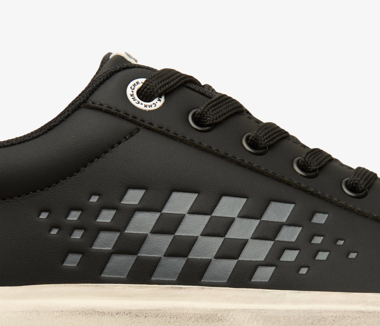 City Hopper Black Low